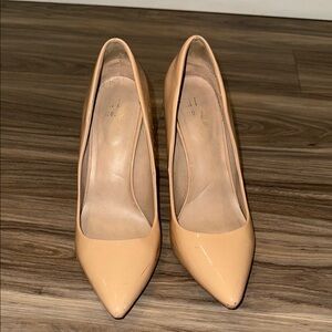 Elegant Nude Pumps